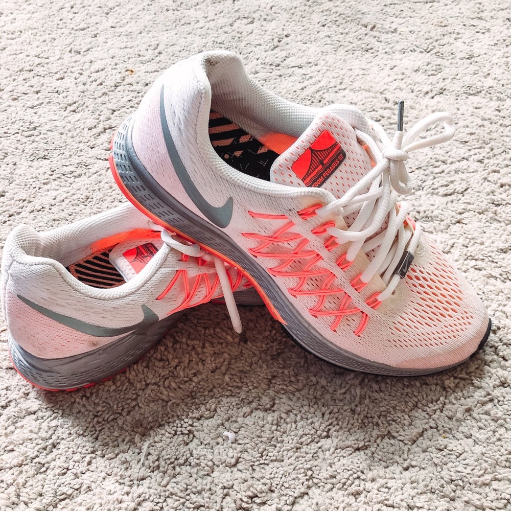 Nike Running Shoes 👟